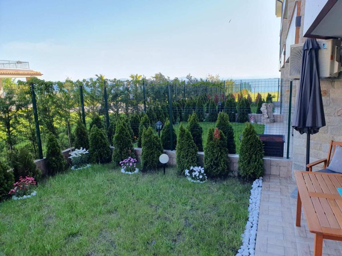 Sarafovo Sea Star Apartment Burgas Ngoại thất bức ảnh